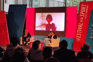 开云官方-科里纳：裁判不可能不犯错 VAR也应与时俱进